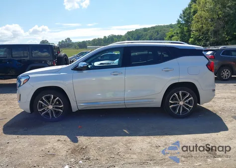 2020 GMC Terrain Awd Denali z USA, uszkodzony, nr VIN 3GKALXEX5LL235791